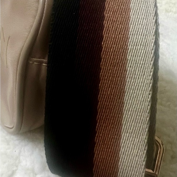 Burberry Converted Bag With Crossbody Strap and Purse Charm - Picture 9 of 10